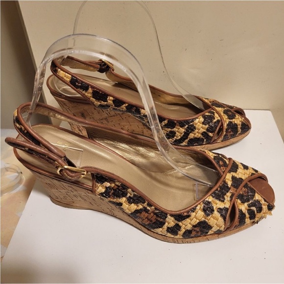 Stuart Weitzman Tan and Black Wedges - Picture 2 of 5